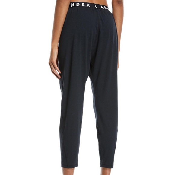 UNDER ARMOUR Favorite Tapered Slouch Cropped Pants - Picture 3 of 3